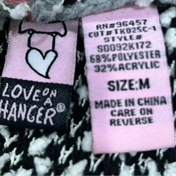 Love on a Hanger cowl neck short sleeve neutral colored high/ low hem sweater - Picture 5 of 8